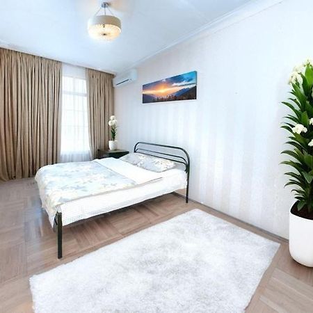 Цум Пассаж Яворницького 55 Apartman Dnyipropetrovszk Kültér fotó